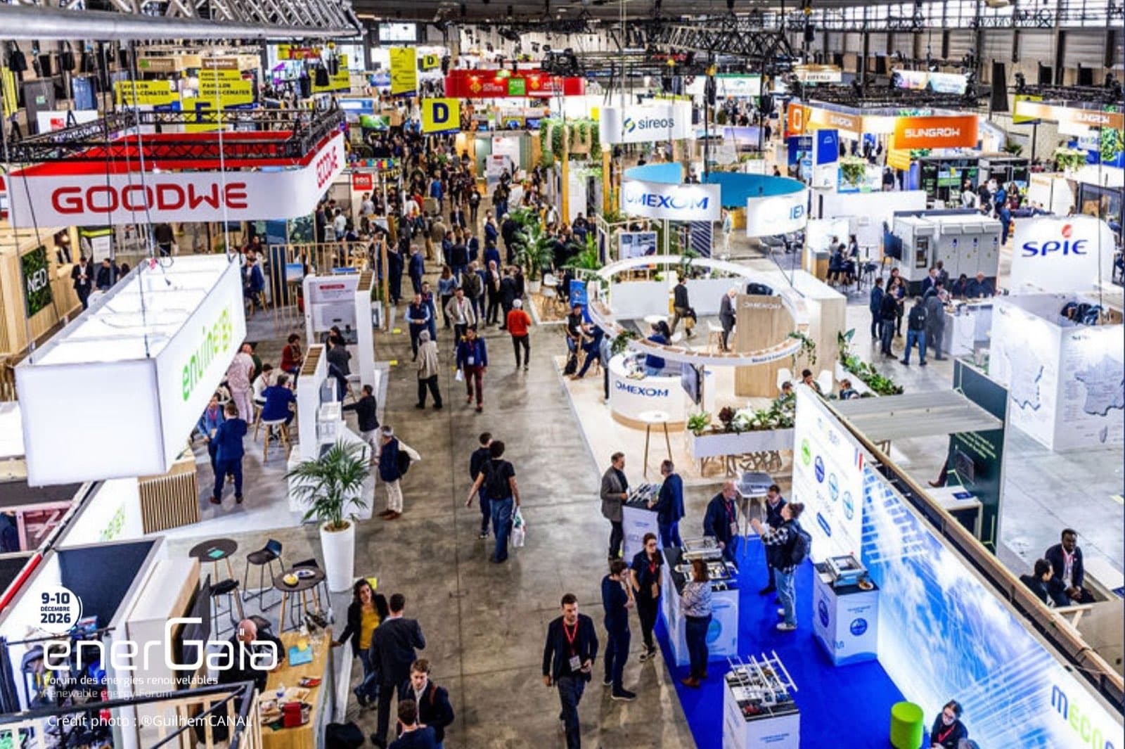 Aerial view of the EnerGaïa Forum halls, with aisles and exhibitor stands